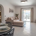 Apartament Bratis *