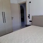 Apartamento Bratis Keri